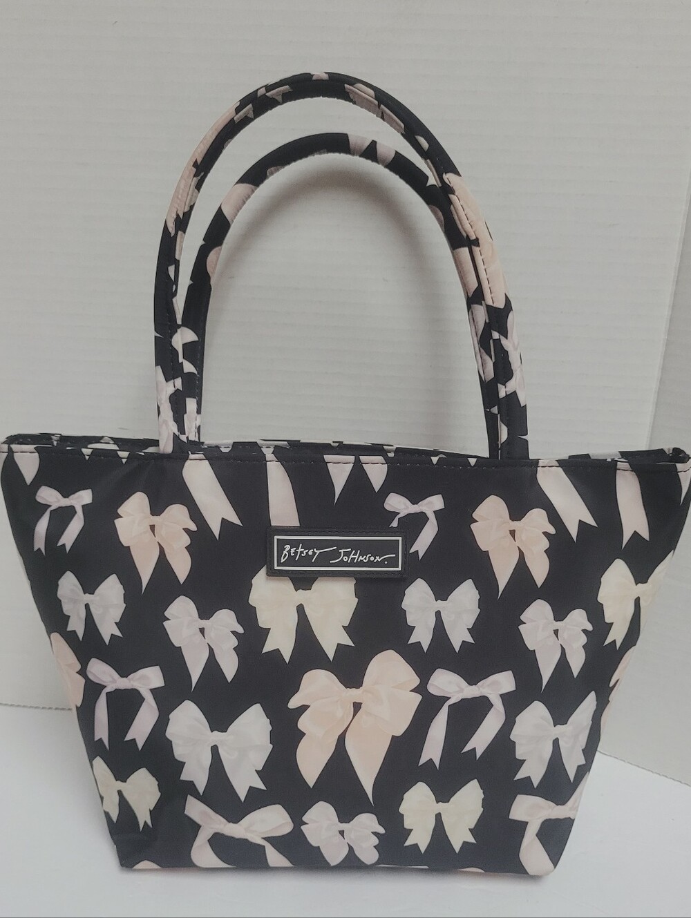 Betsey Johnson Coquette Bow Design Print Lunch Tote Bag